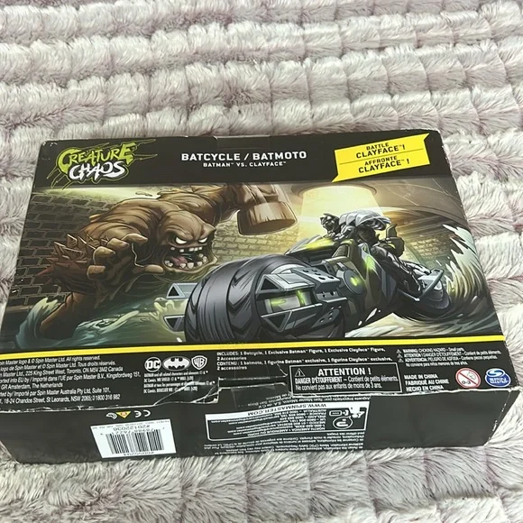 DC The Caped Crusader 1st Edition Batman vs. Clayface Batcycle BatMoto